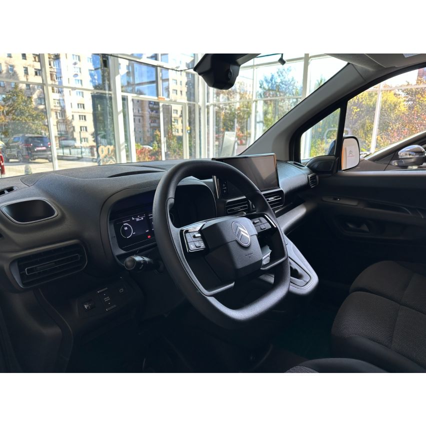 Berlingo Вантажний Фургон  L2