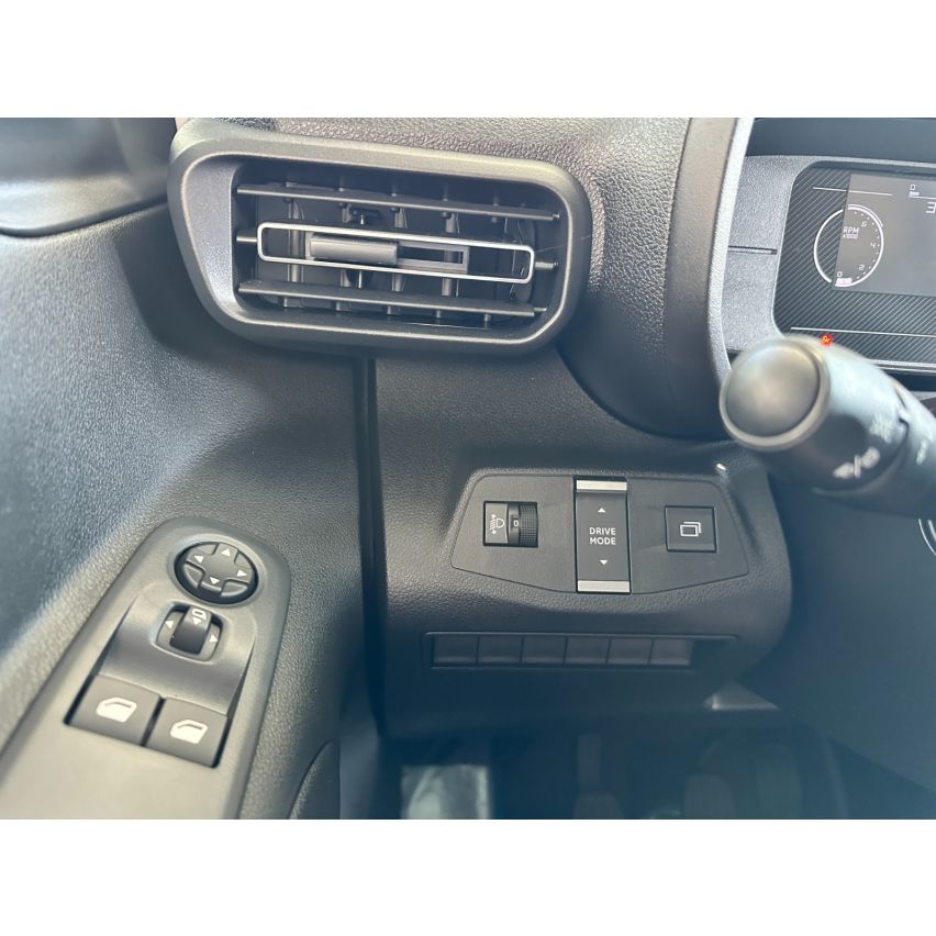 Berlingo Вантажний Фургон  L2