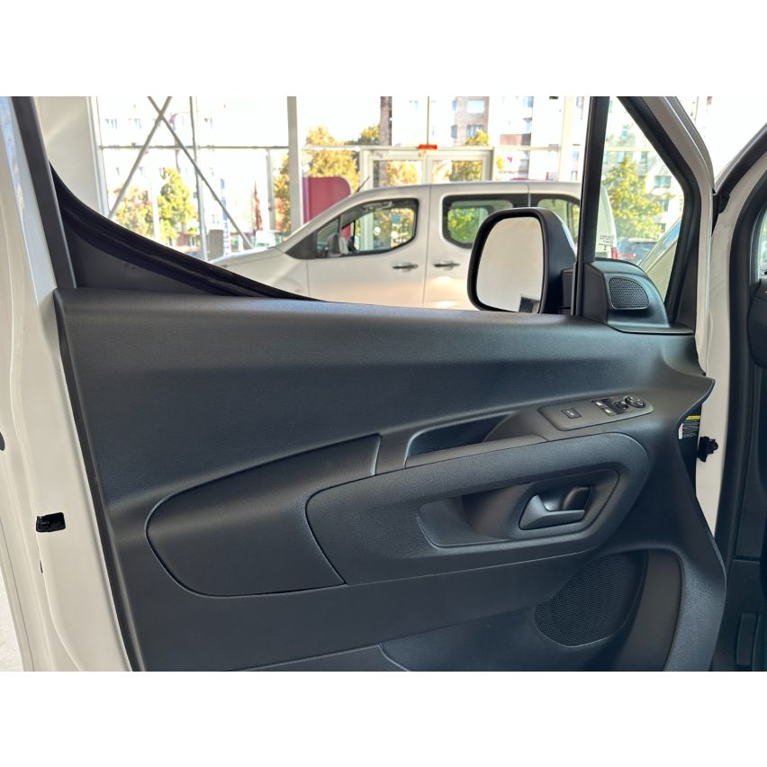 Berlingo Вантажний Фургон  L2